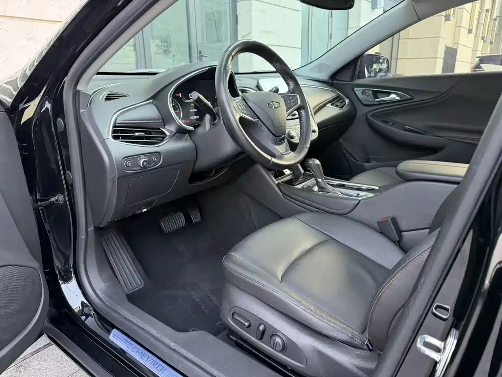 Malibu XL Redline 550 T Auto Sharp Connect