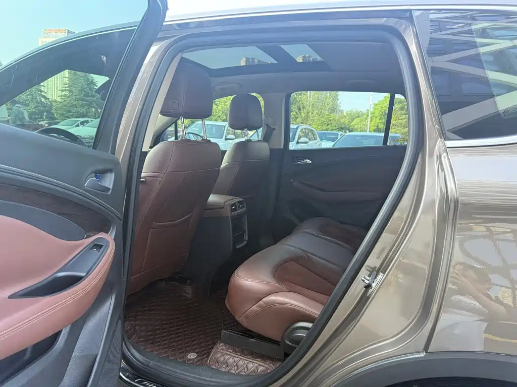Envision Plus 28 T 4 WD Elite