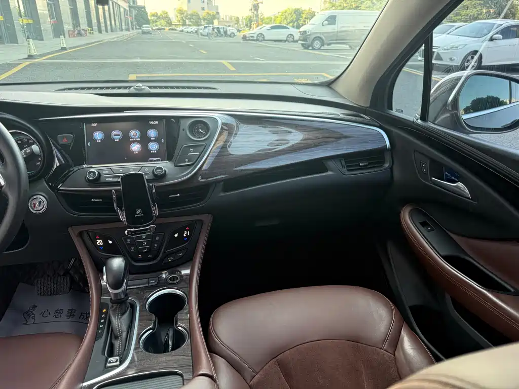 Envision Plus 28 T 4 WD Elite