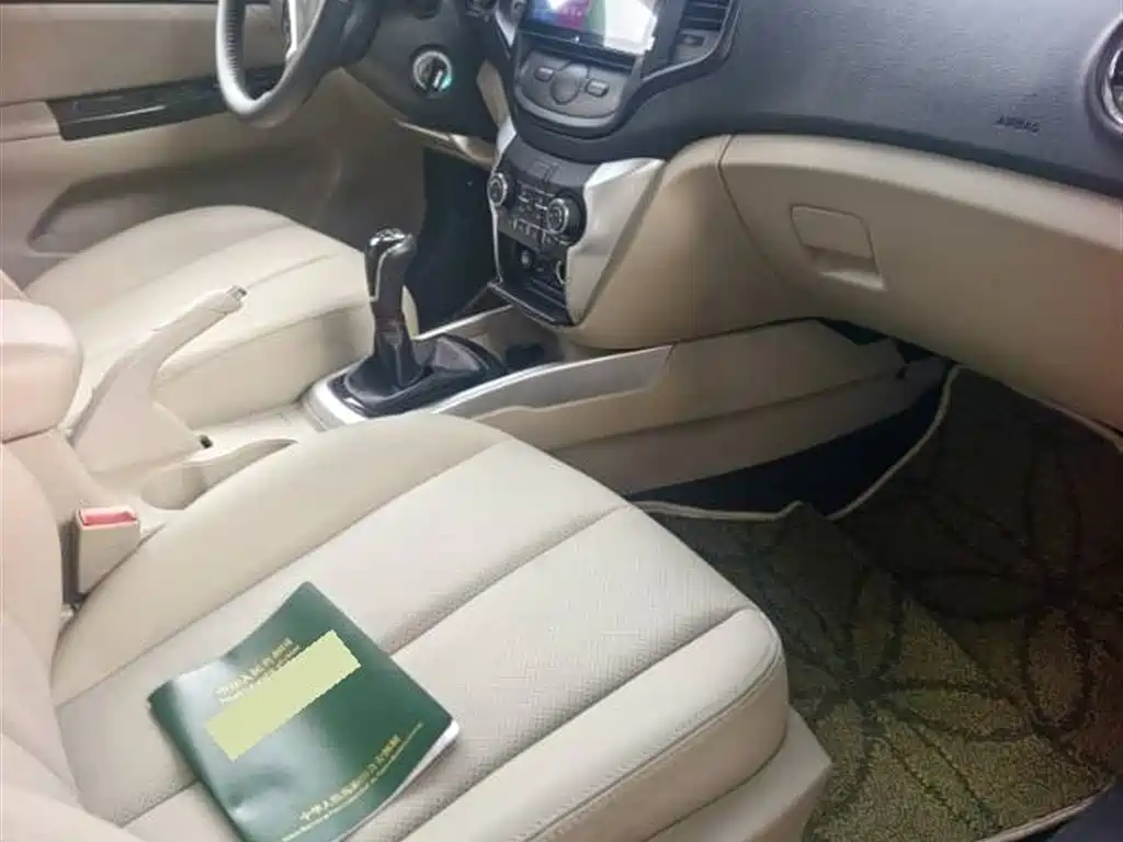 Eado 逸动 2014款 1.6 L 手动尊贵型