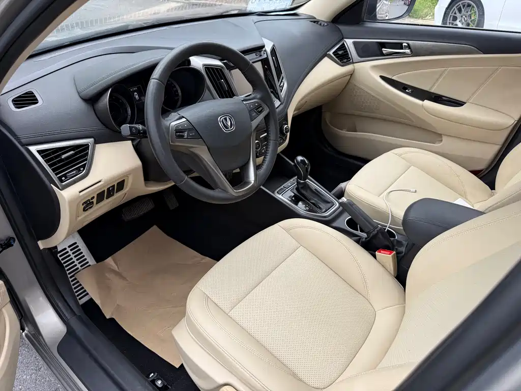 Eado 1.6 L Auto Luxury