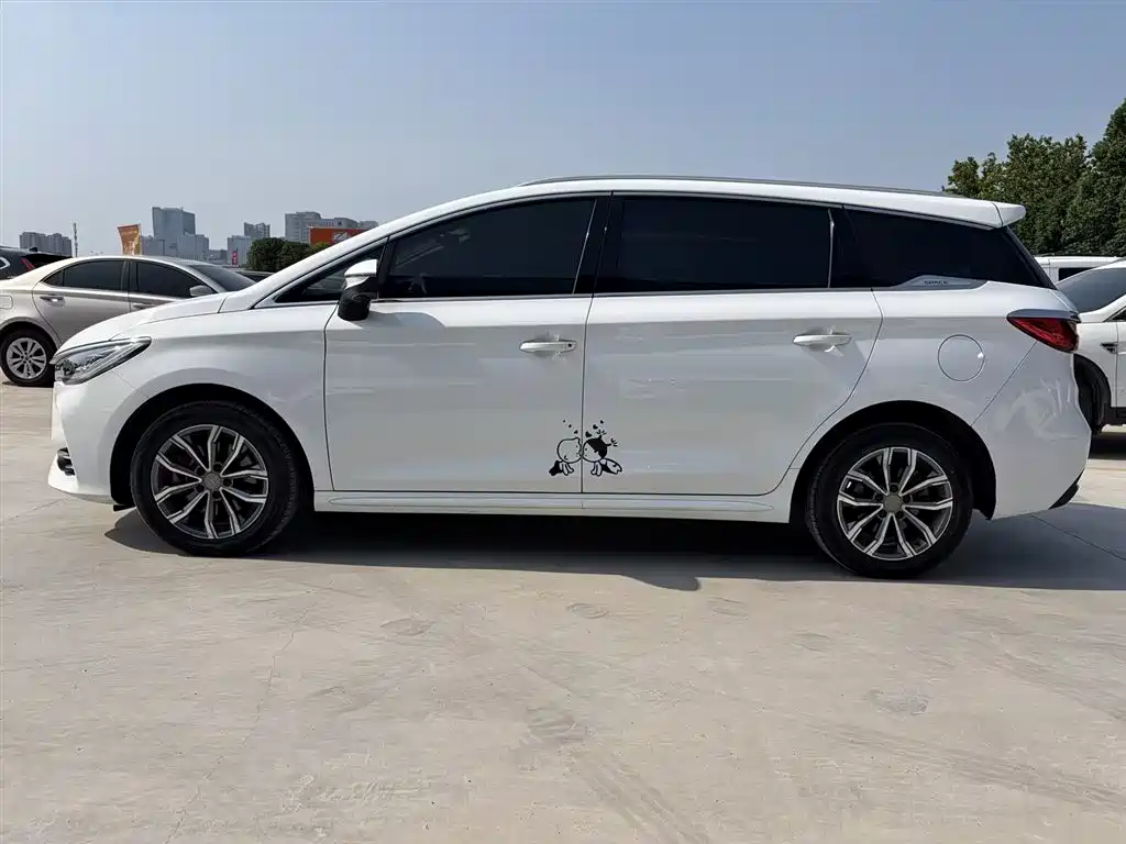 Song MAX 宋MAX 2019款 1.5 T 自动智联睿动型 7座 国VI