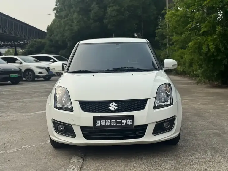 Suzuki Swift 1.5 L Auto Fashion