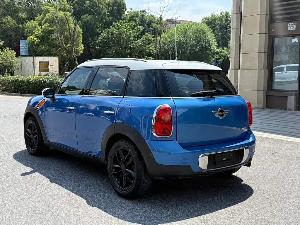 MINI COUNTRYMAN 1.6 L COOPER Fun