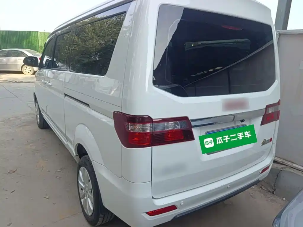 Jin Haishi M Classic 金海狮M经典 2024款 1.5 L 旅行狮客车 7座