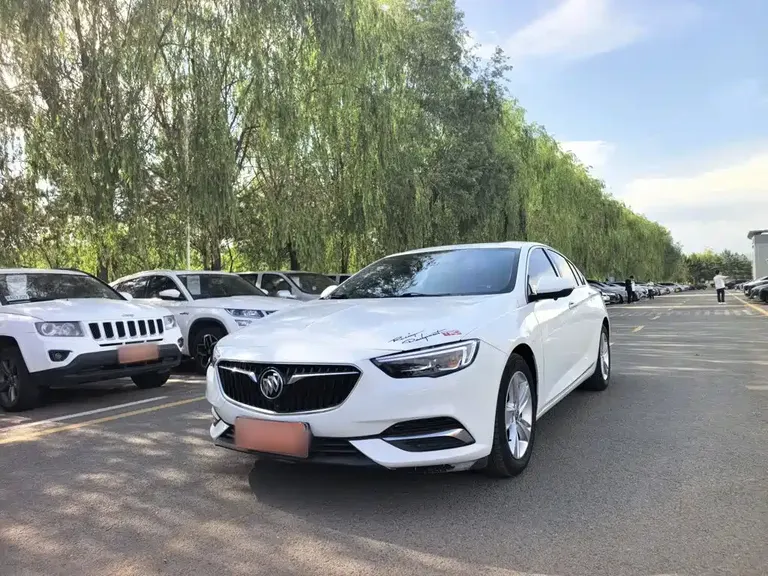 Buick Regal 20 T Elite CN-VI