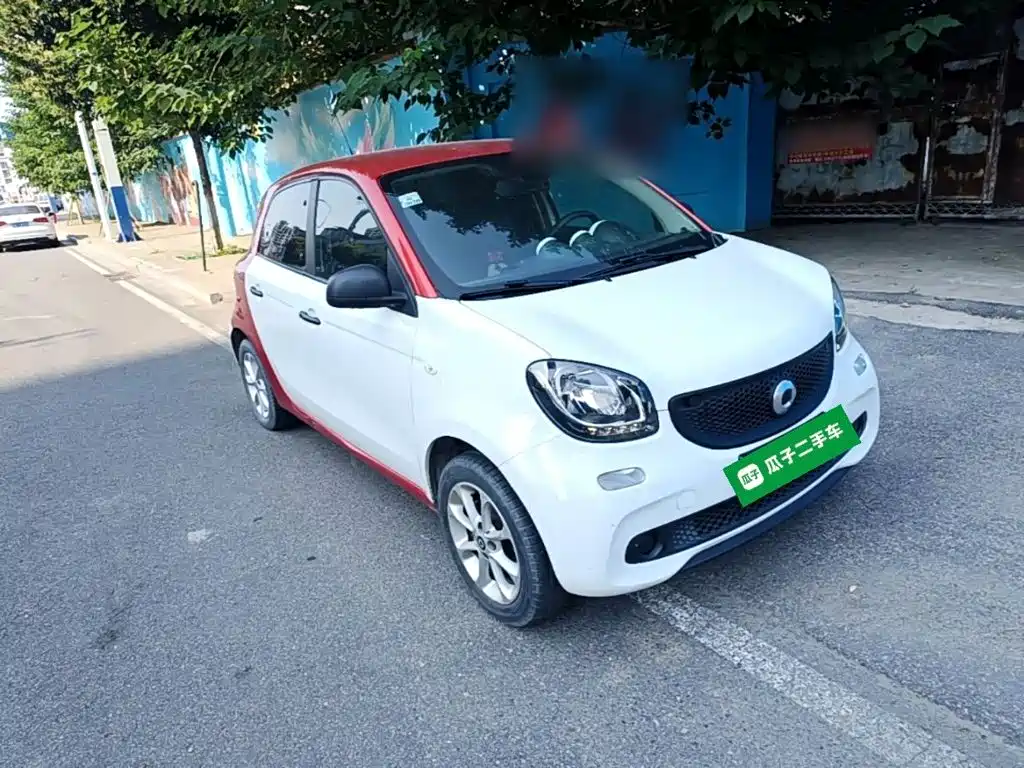 smart forfour 1.0 L 52 kW Agile