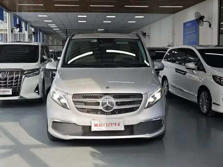 Mercedes-Benz V-Class V 260 Distinguished