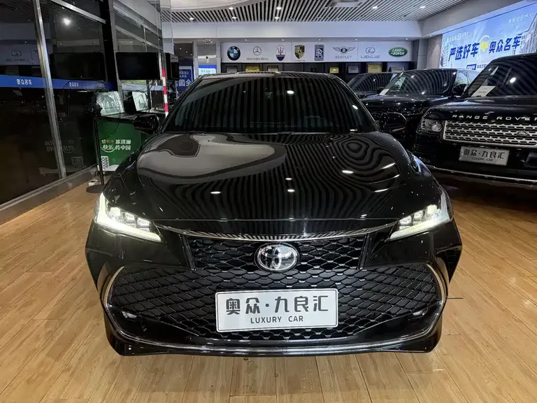 Toyota Avalon 2.5 L Luxury