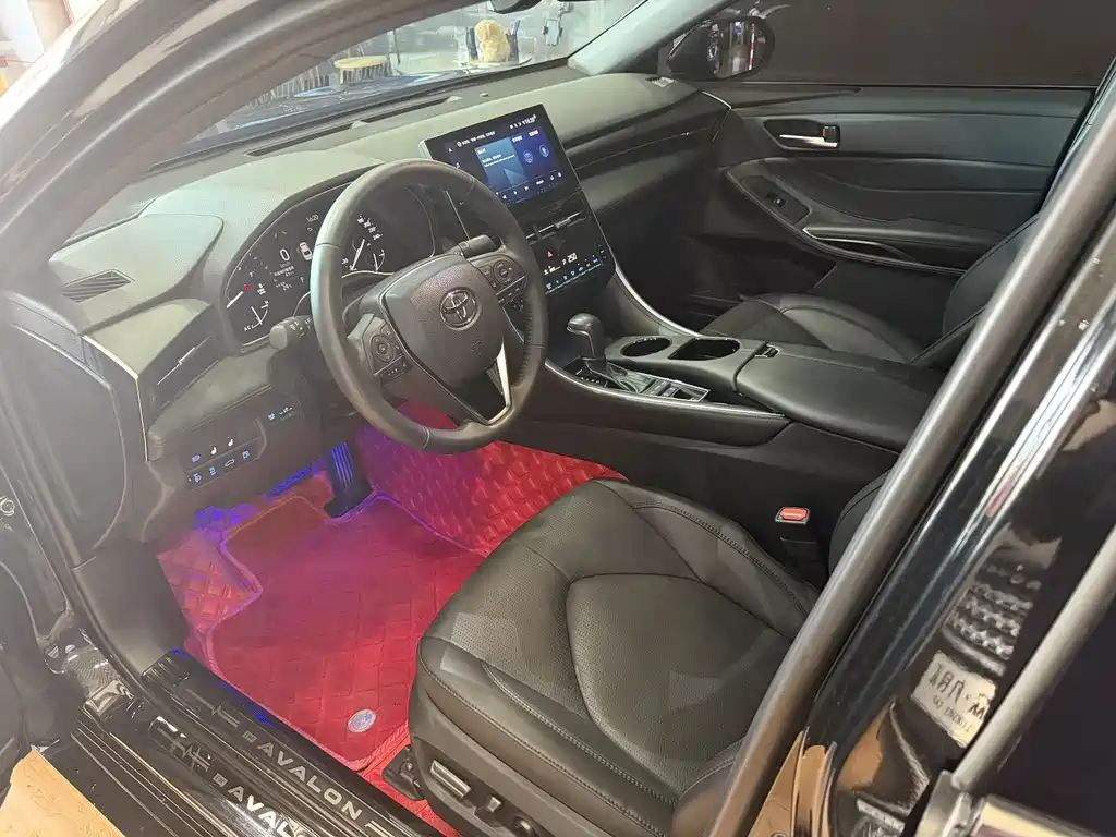 Avalon 2.5 L Luxury