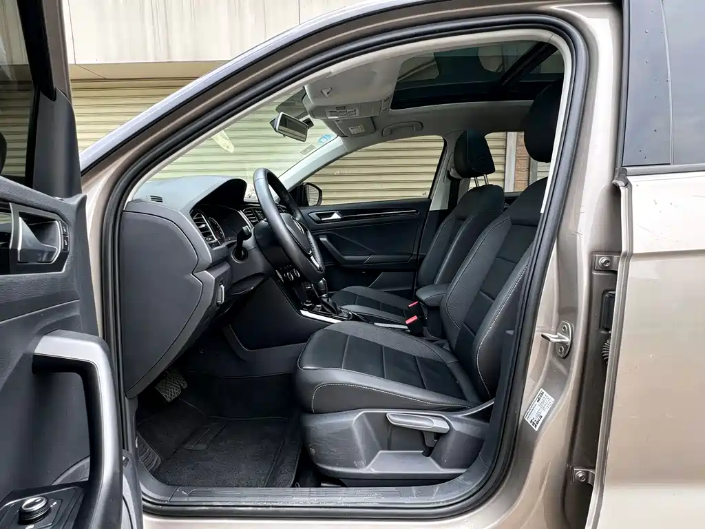 T-ROC 280 TSI DSG 2 WD Comfort CN-V