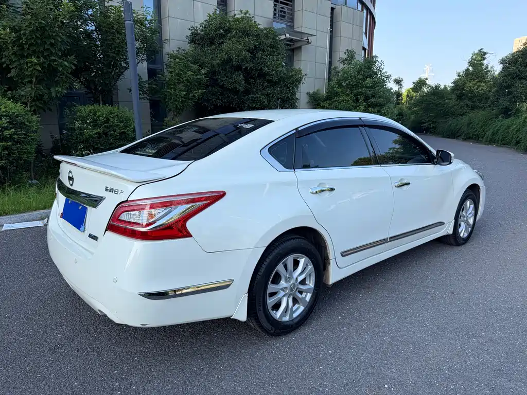 Teana 2.0 L XL Comfort