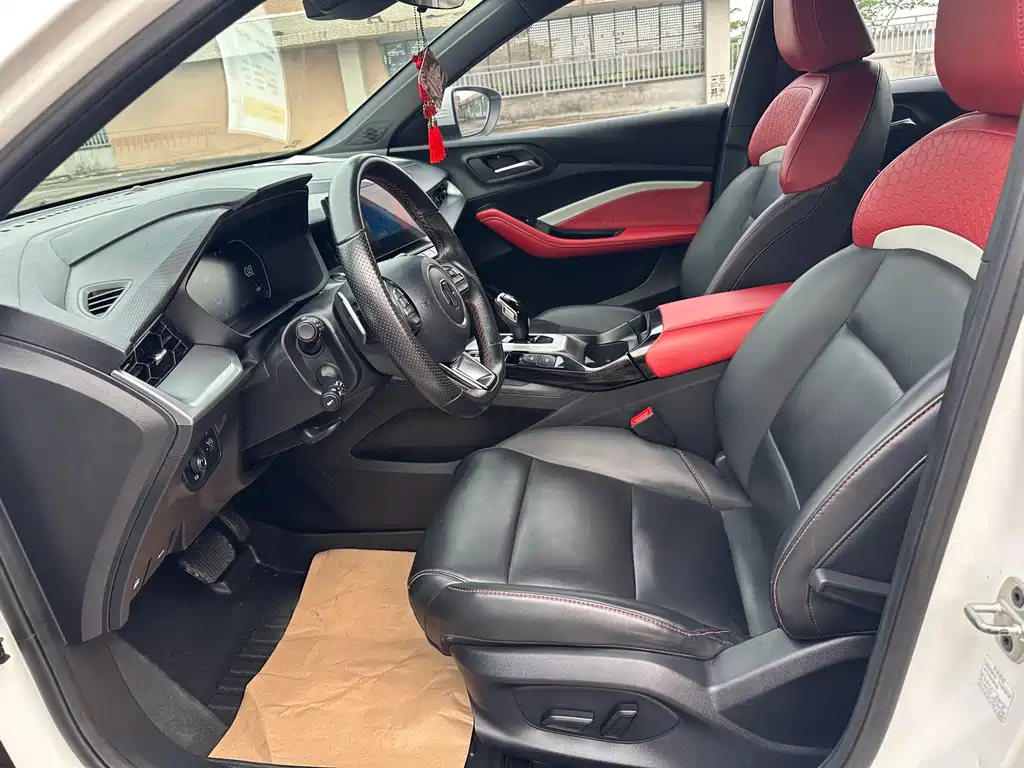 MG5 300 TGI DCT Youth Luxury Flagship