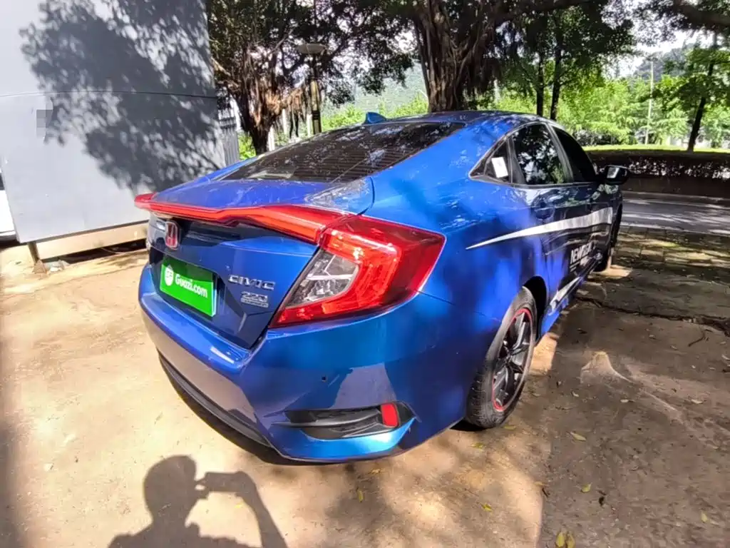 Civic 220 TURBO CVT Power Motion CN-VI