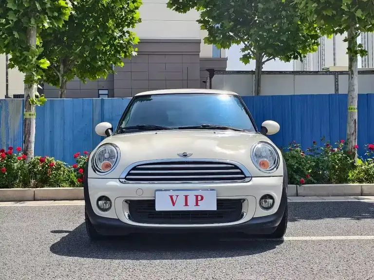 MINI 1.6 L ONE Limited 1 st Edition