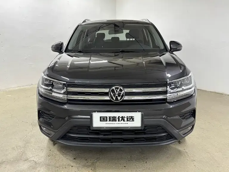 Volkswagen Tharu 280 TSI 2 WD Luxury