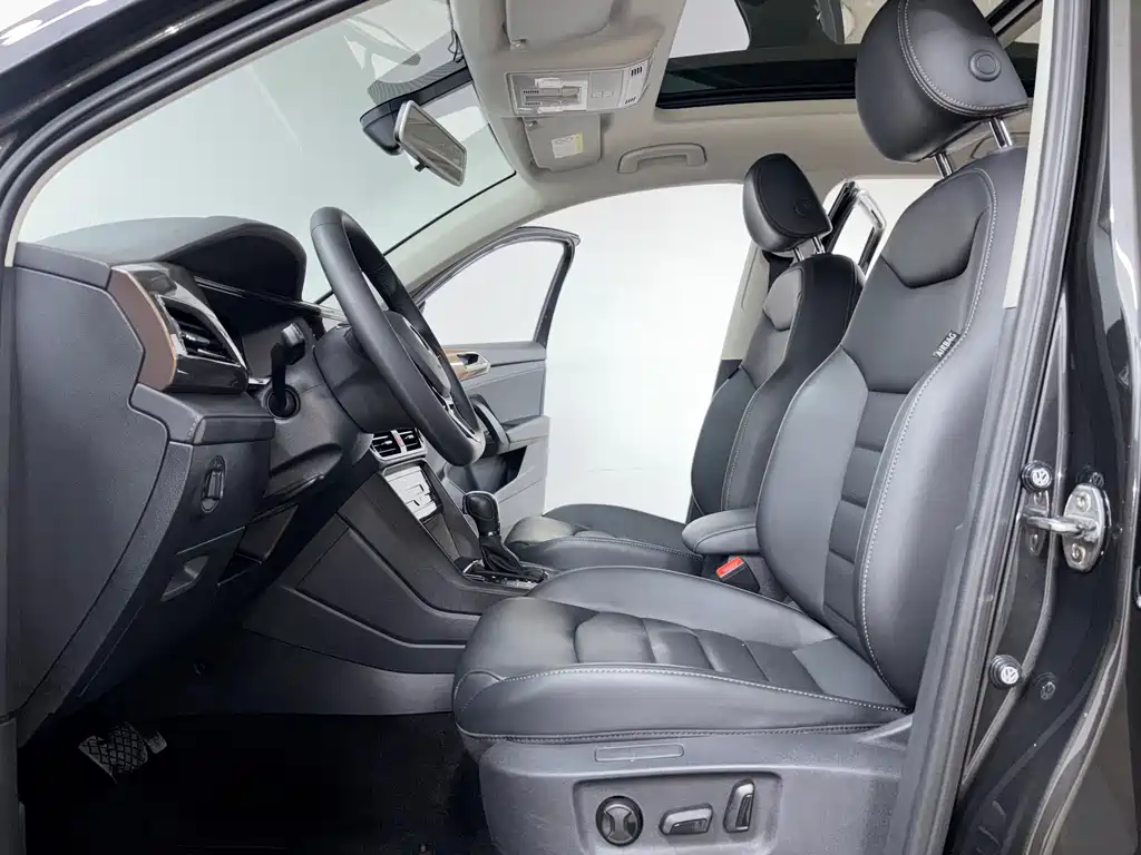 Tharu 280 TSI 2 WD Luxury