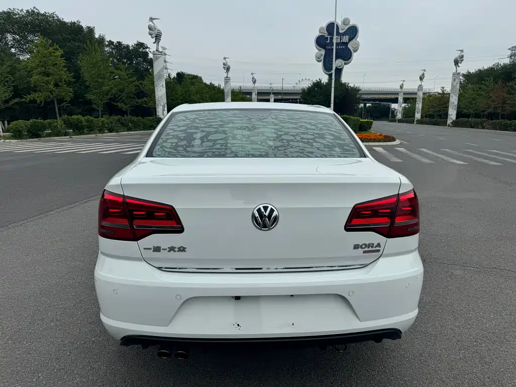 Bora 1.4 TSI Auto Sportline