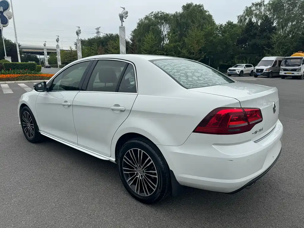 Bora 1.4 TSI Auto Sportline