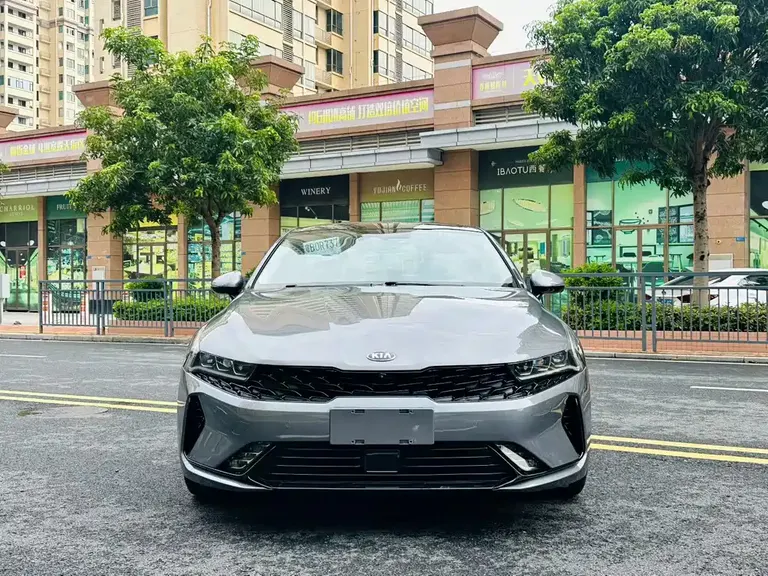 Kia K5 380 T GT-Line Flagship