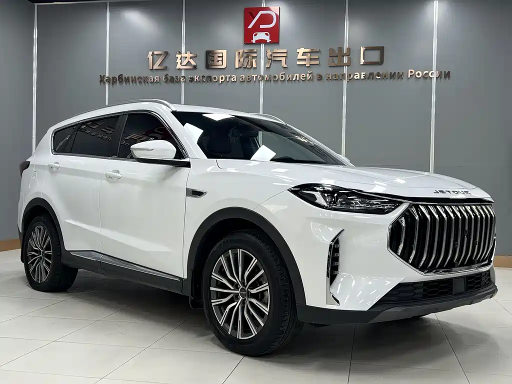 Jetour X70 PLUS 1.5 T DCT Brave PLUS 7-seat