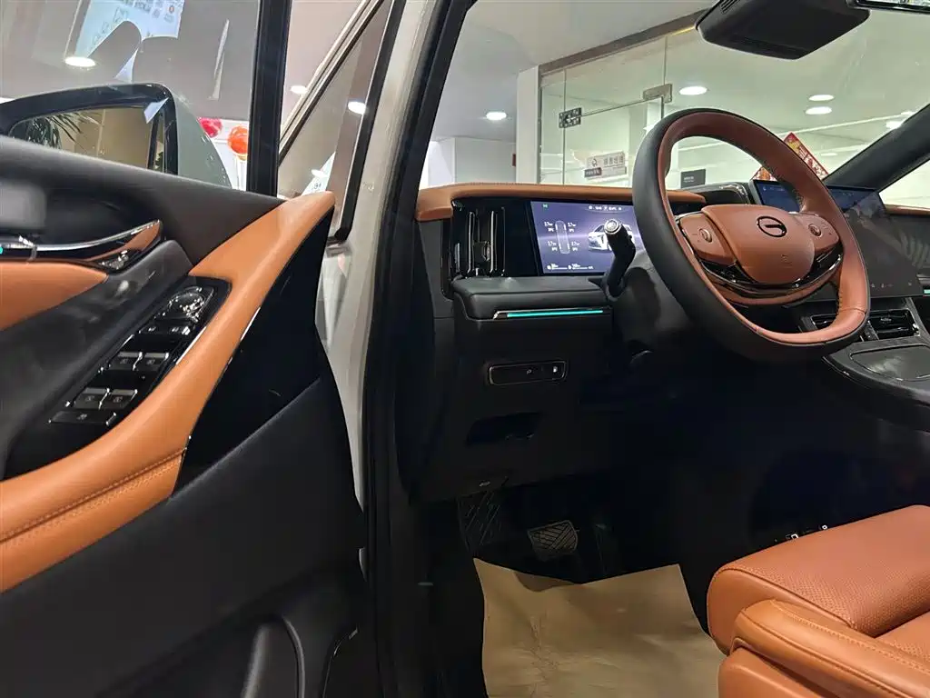 Trumpchi Xiangwang M8 Qiankun Series Ultra First Class