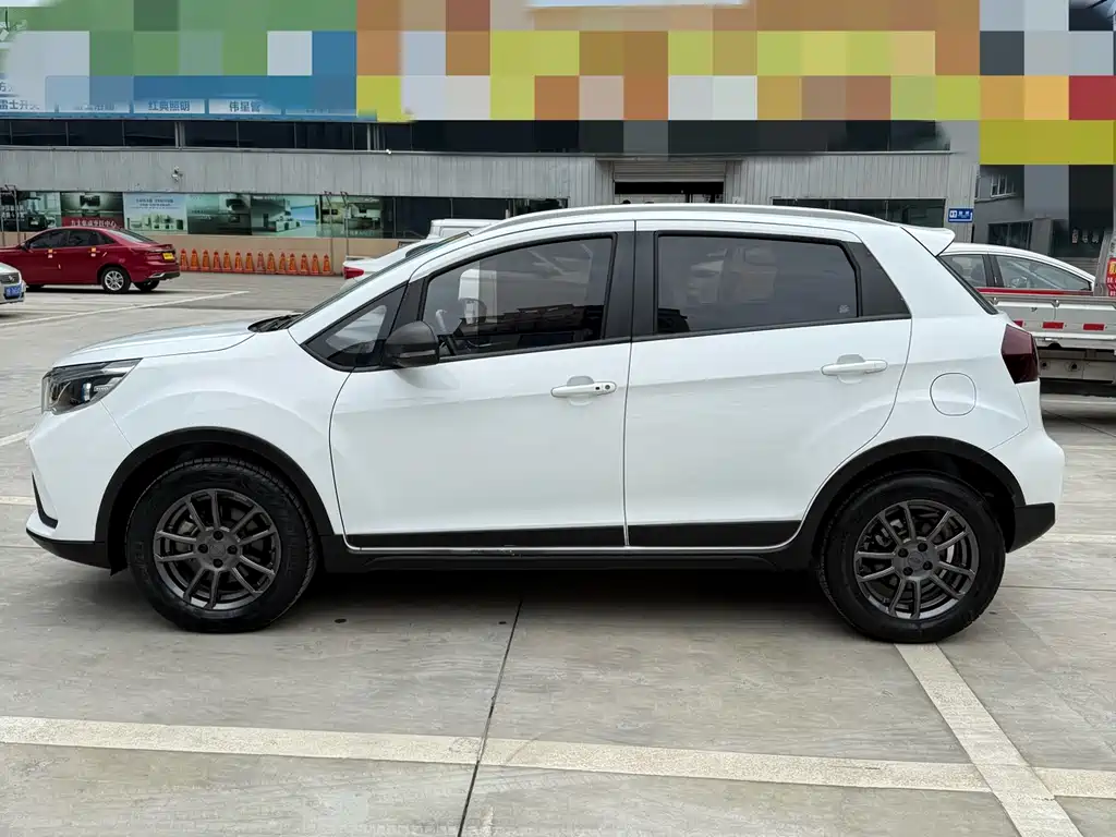 Vision X3 PRO 1.5 L CVT Distinguished