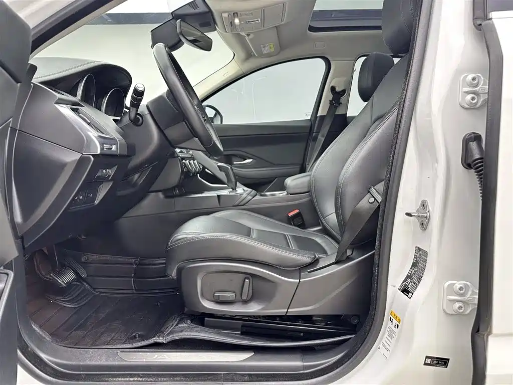 Jaguar E-PACE P200 S CN-VI