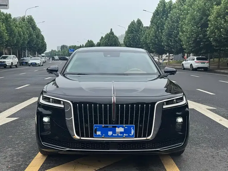Hongqi H9 2.0 T Connected Flagship
