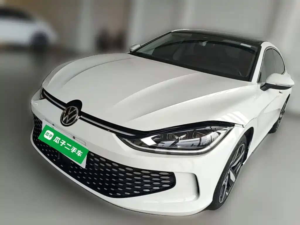 Lamando Lamando L 280 TSI DSG Spicy Cool
