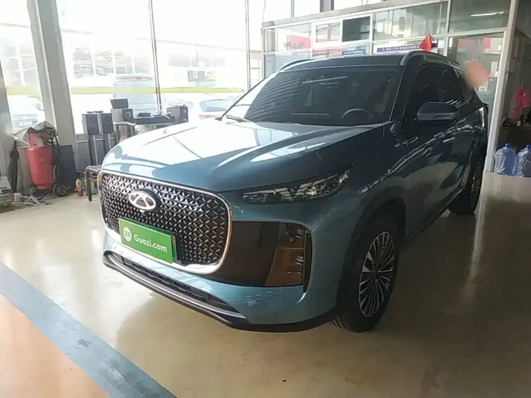 Chery Tiggo 8 PLUS C-DM 1.5 T 116 km Distinguished 5-seat