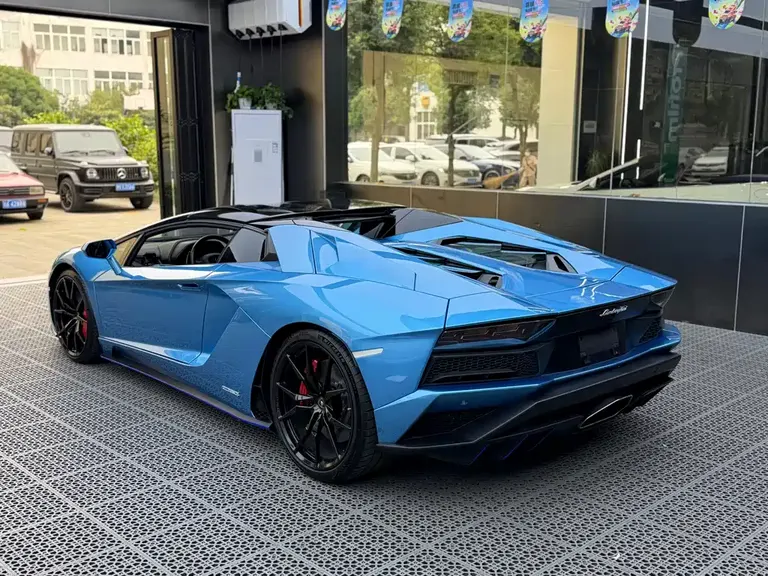 Lamborghini Aventador Aventador S