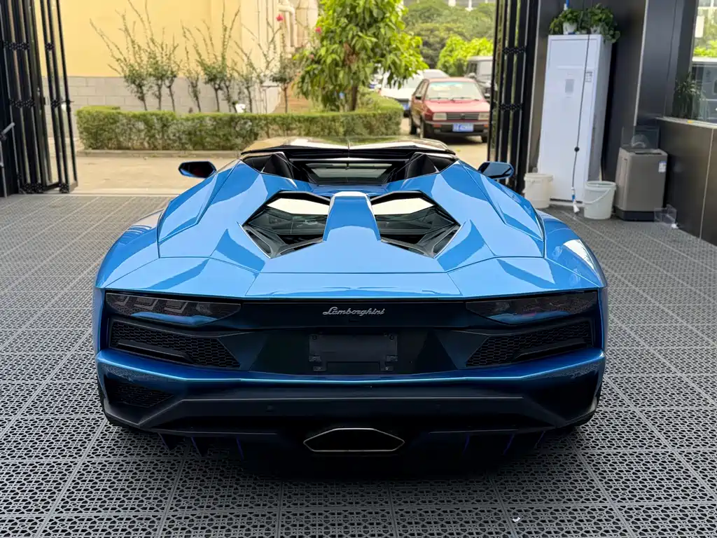 Aventador Aventador S