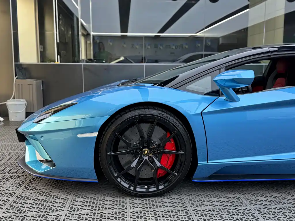 Aventador Aventador S