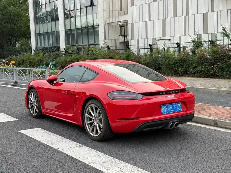 Porsche 718 Cayman 2.0 T