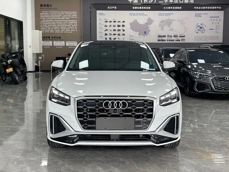 Audi Q2 L 35 TFSI Progressive Dynamic