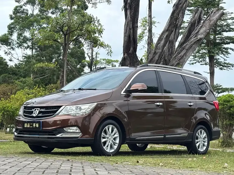 Baojun 730 1.5 T Manual Comfort 7-seat