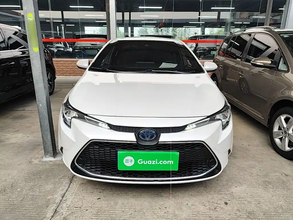 Levin Dual Engine 1.8 H E-CVT Luxury