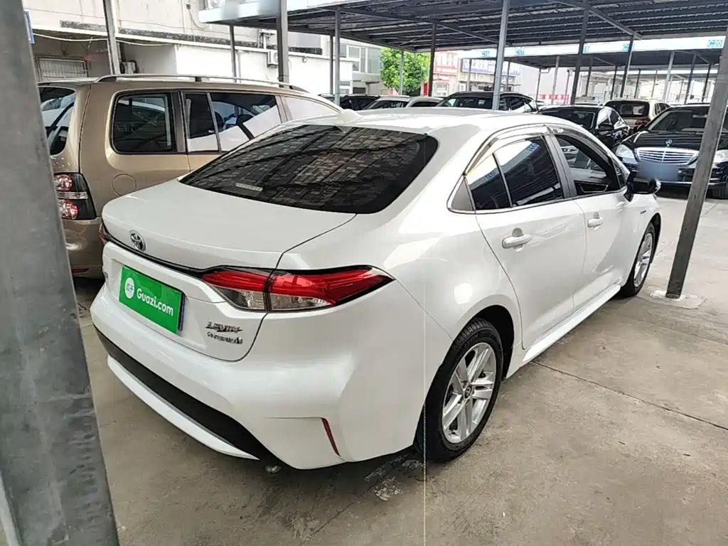 Levin Dual Engine 1.8 H E-CVT Luxury