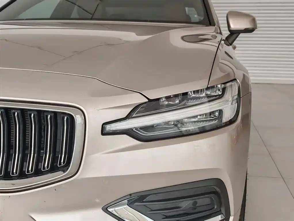 Volvo S60 B4 Smart Vision Luxury