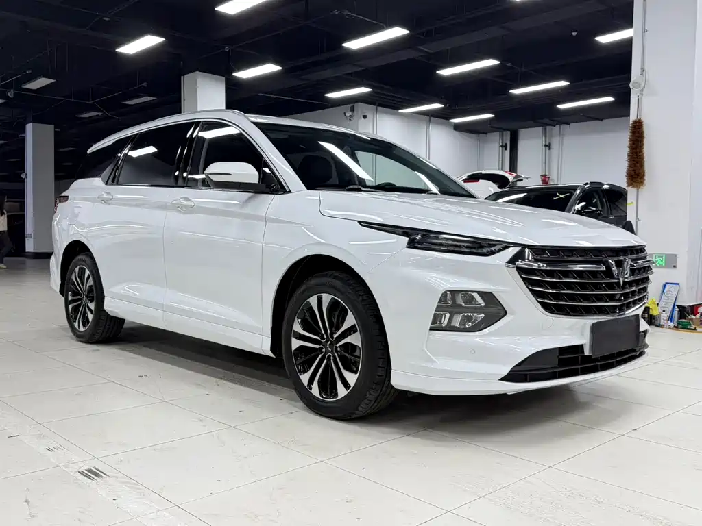 Wuling Victory 280 T 1.5 T CVT Flagship