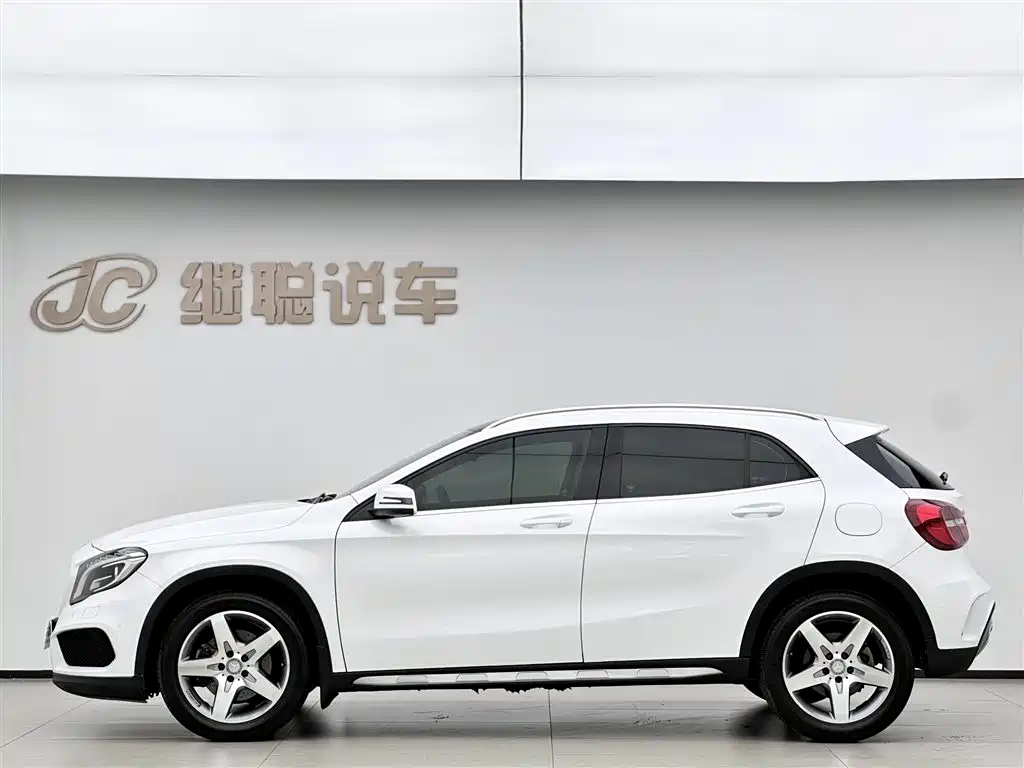 Mercedes-Benz GLA (Import) GLA 260 4 MATIC
