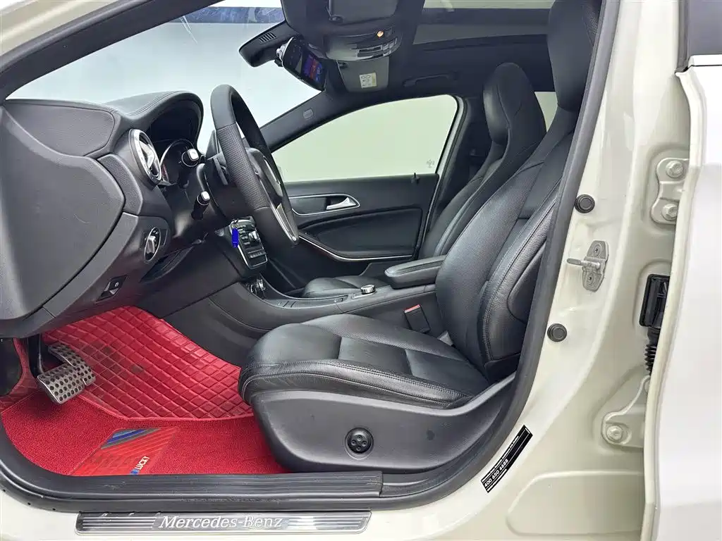 Mercedes-Benz GLA (Import) GLA 260 4 MATIC