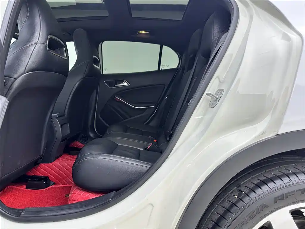 Mercedes-Benz GLA (Import) GLA 260 4 MATIC