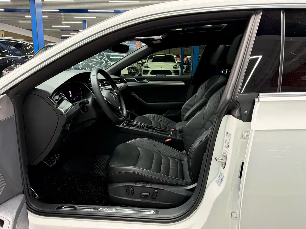 VW CC 330 TSI Charm Face CN-VI