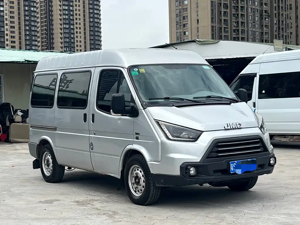 Transit Custom 2.8 T Commercial SWB Mid Roof 6 7 8-seatJX493