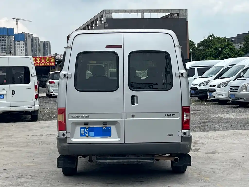 Transit Custom 2.8 T Commercial SWB Mid Roof 6 7 8-seatJX493