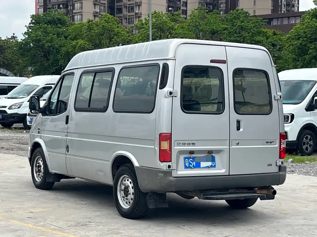 Transit Custom 2.8 T Commercial SWB Mid Roof 6 7 8-seatJX493