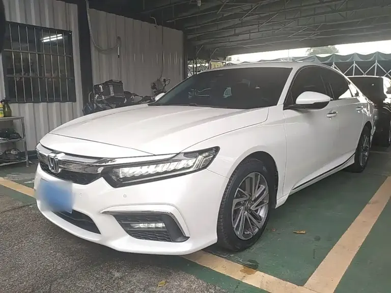 Honda Inspire 260 TURBO Fine Shine CN-V