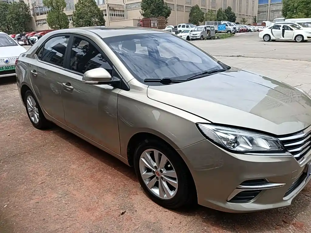 Roewe 360 PLUS 1.5 L Auto Premium